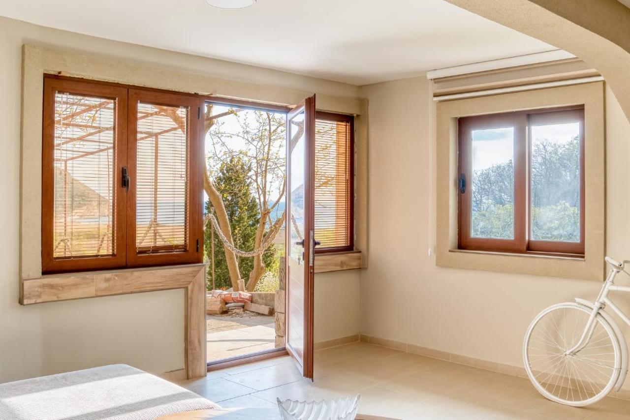 Savovic_Lux Apartment Petrovac Exterior photo